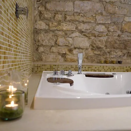 Semesterbostad Castle *