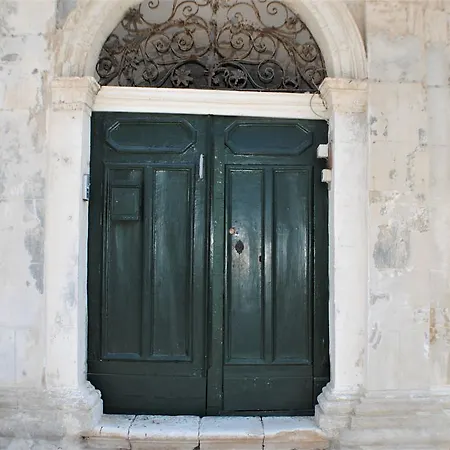 Castle Semesterbostad