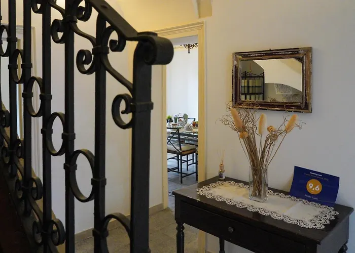 Castle Tatil Evi
