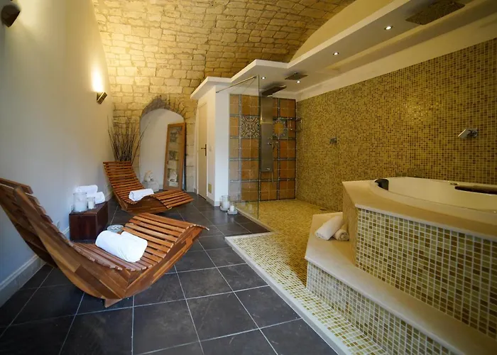 Castle Tatil Evi