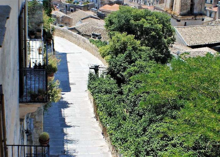 Castle Tatil Evi *
